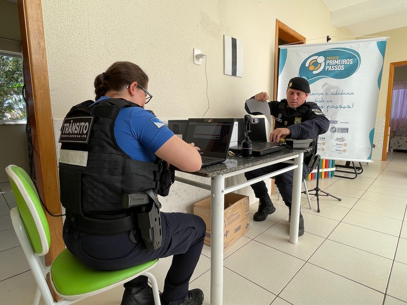 Projeto ‘Primeiros Passos’ garante acesso à identidade para crianças de escola municipal 